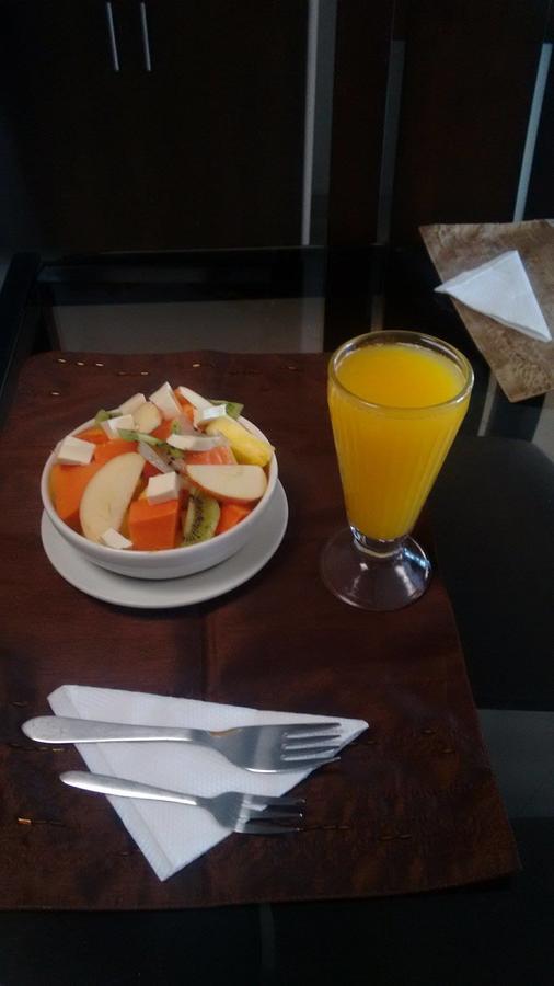 Hotel Casa Huesped Kiwi โบโกตา ภายนอก รูปภาพ